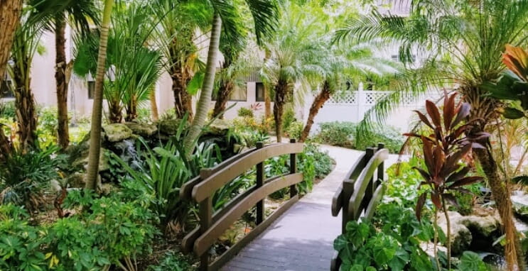 Independent Senior Living in Hialeah, FL | The Solaire - home-1